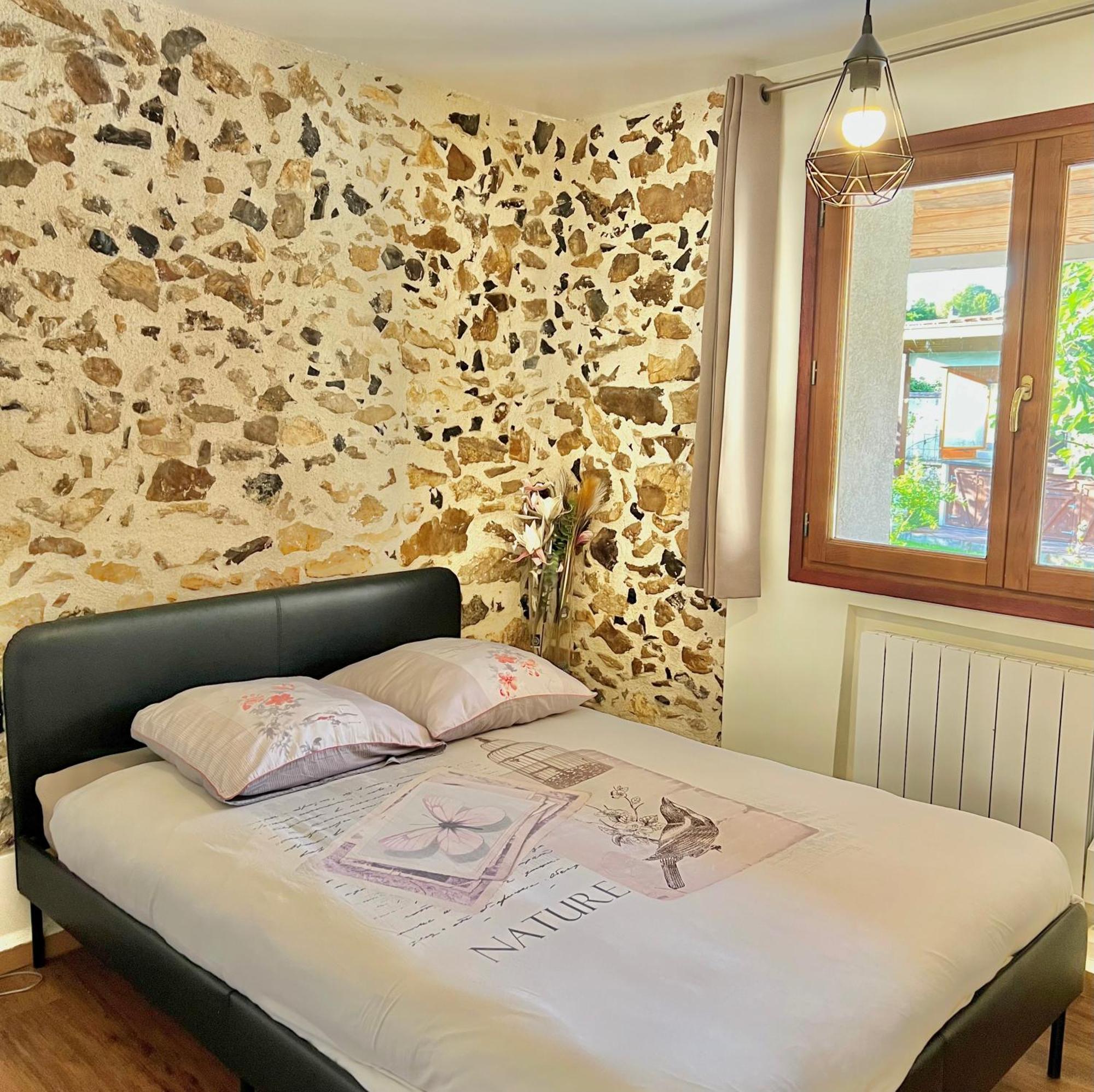 הוילה Gouvernes Joumana Tourisme מראה חיצוני תמונה